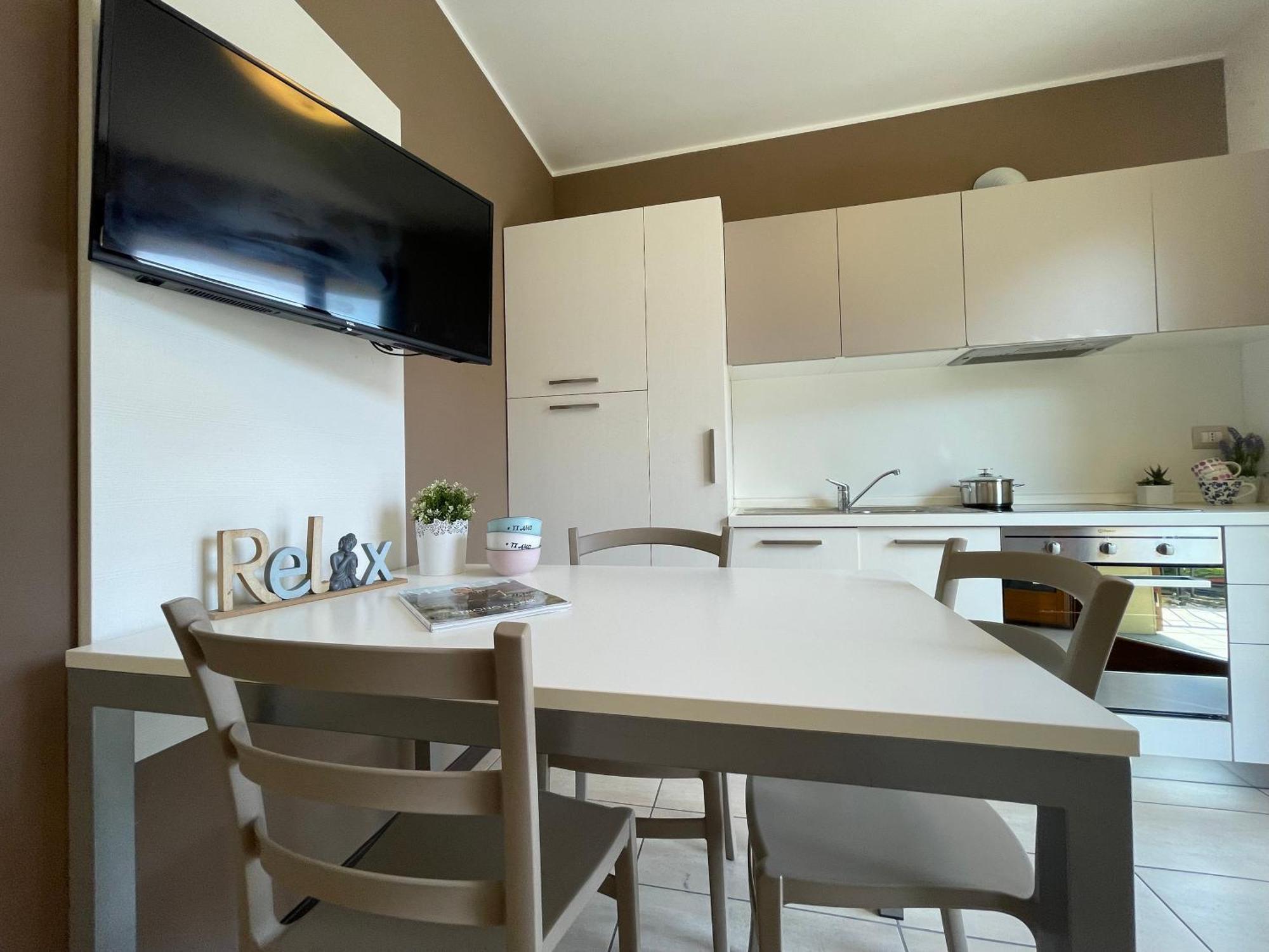 Casa Vacanze Alessandro Spinone Al Lago Экстерьер фото
